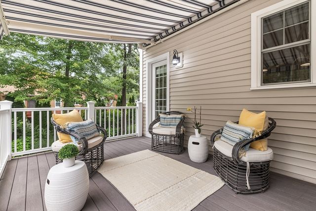 10 Charles View Lane, Medway, MA 02053