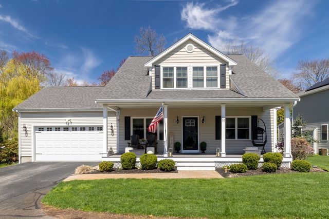 10 Charles View Lane, Medway, MA 02053