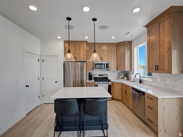 3425 W 3275 N, Plain City, UT 84404