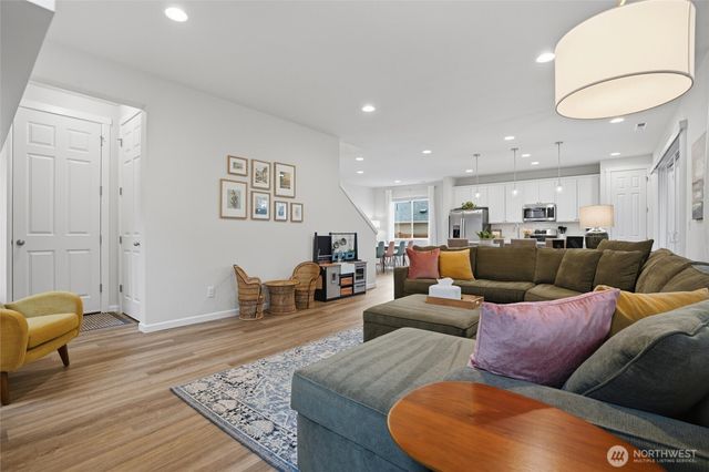 6457 Seaglass Avenue SE, Port Orchard, WA 98367