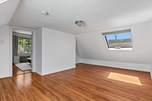 3020 N Francisco Avenue, Chicago, IL 60618
