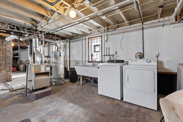 3020 N Francisco Avenue, Chicago, IL 60618
