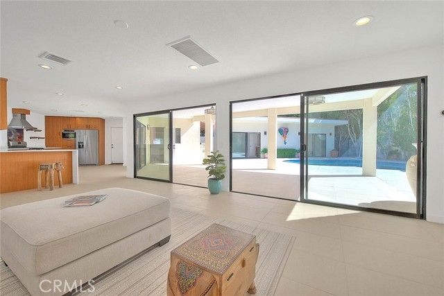 1281 Linda Vista, Palm Springs, CA 92262