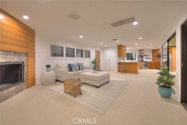 1281 Linda Vista, Palm Springs, CA 92262