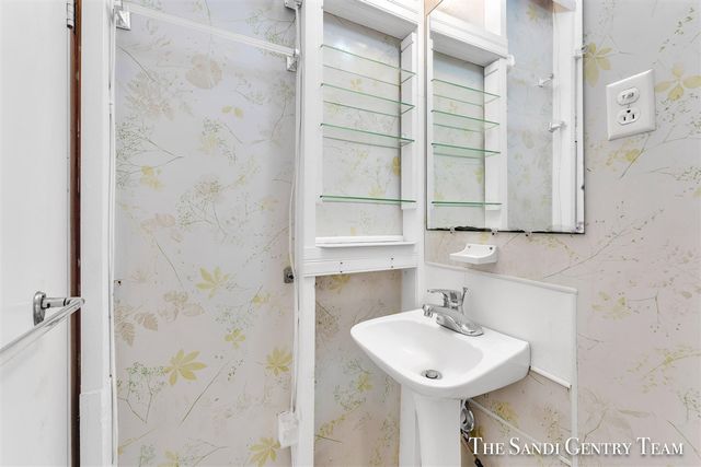 14433 S Highland Road, Grand Haven, MI 49417