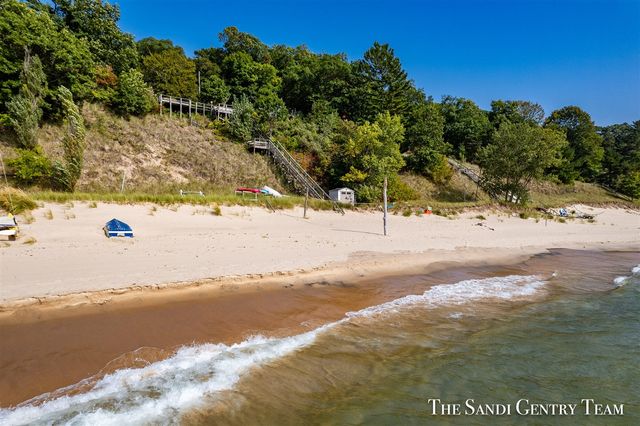 14433 S Highland Road, Grand Haven, MI 49417