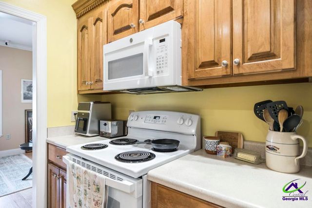 316 Old Farm Road, Perry, GA 31069