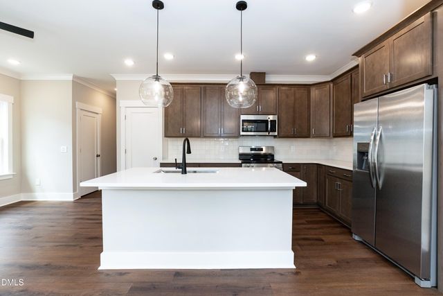 818 N Taylor Street, Wake Forest, NC 27587