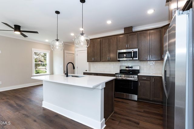 818 N Taylor Street, Wake Forest, NC 27587