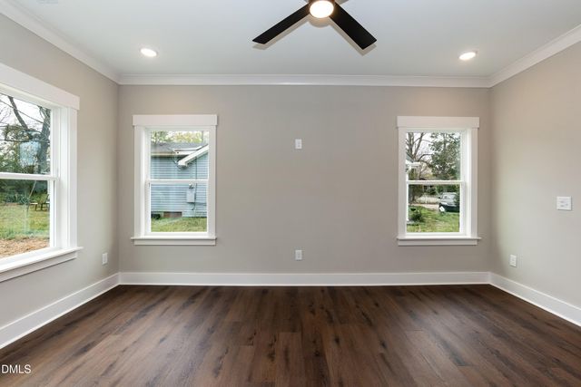 818 N Taylor Street, Wake Forest, NC 27587