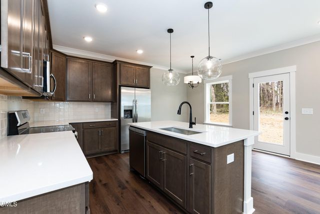 818 N Taylor Street, Wake Forest, NC 27587