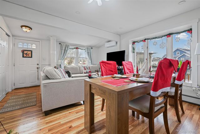 5 Chestnut Road, Inwood, NY 11096