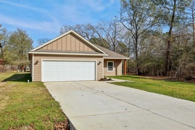 527 Autumn Lane, Livingston, TX 77351