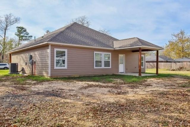 527 Autumn Lane, Livingston, TX 77351