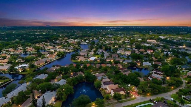 9847 Fairway Cove Lane, Plantation, FL 33324