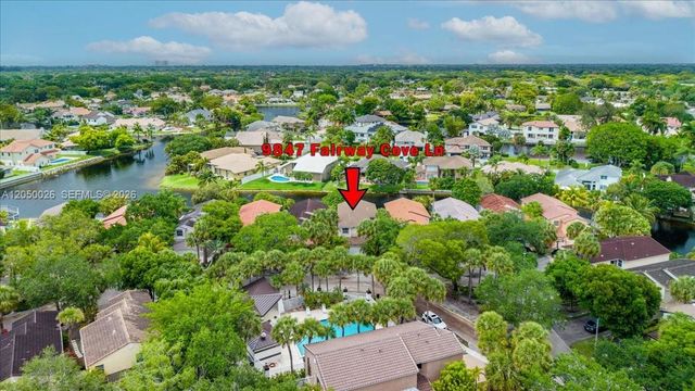 9847 Fairway Cove Lane, Plantation, FL 33324