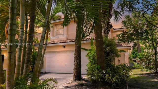 9847 Fairway Cove Lane, Plantation, FL 33324