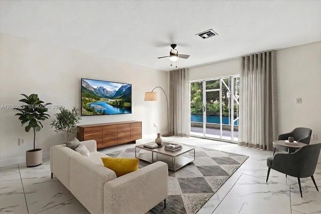 9847 Fairway Cove Lane, Plantation, FL 33324