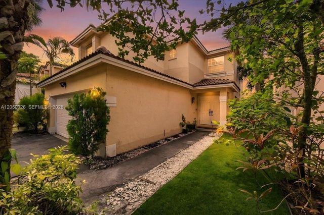 9847 Fairway Cove Lane, Plantation, FL 33324