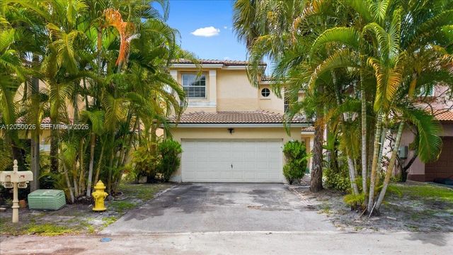 9847 Fairway Cove Lane, Plantation, FL 33324