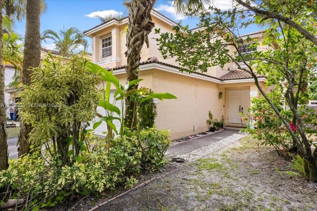 9847 Fairway Cove Lane, Plantation, FL 33324