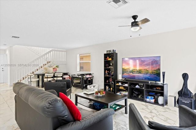9847 Fairway Cove Lane, Plantation, FL 33324