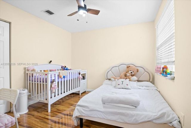 9847 Fairway Cove Lane, Plantation, FL 33324