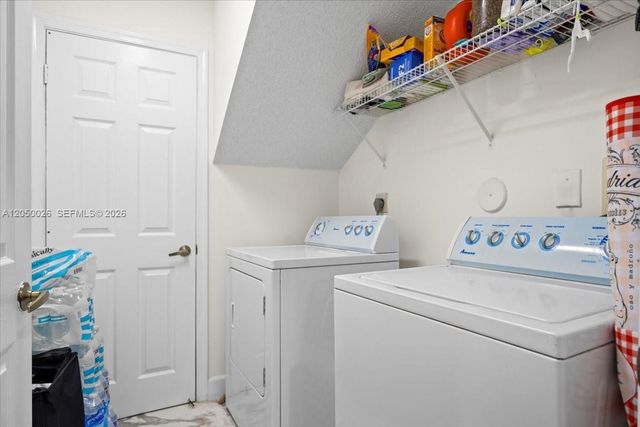 9847 Fairway Cove Lane, Plantation, FL 33324