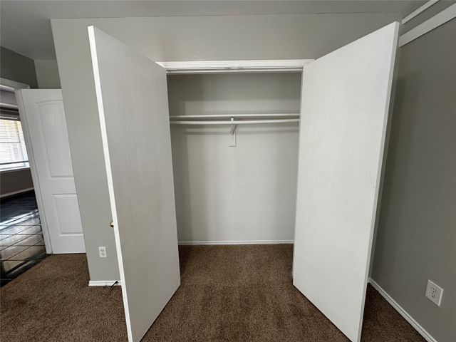 726 Elkhart Avenue, Dallas, TX 75217