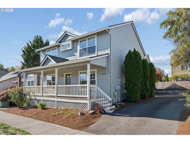 13661 Se ELLEN Dr, Clackamas, OR 97015