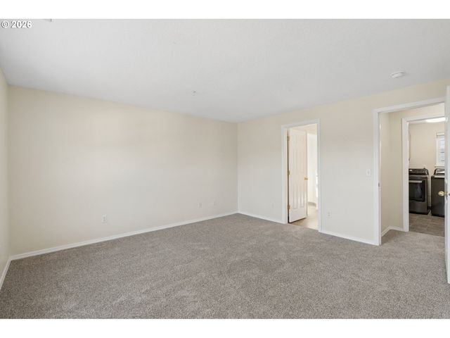13661 Se ELLEN Dr, Clackamas, OR 97015