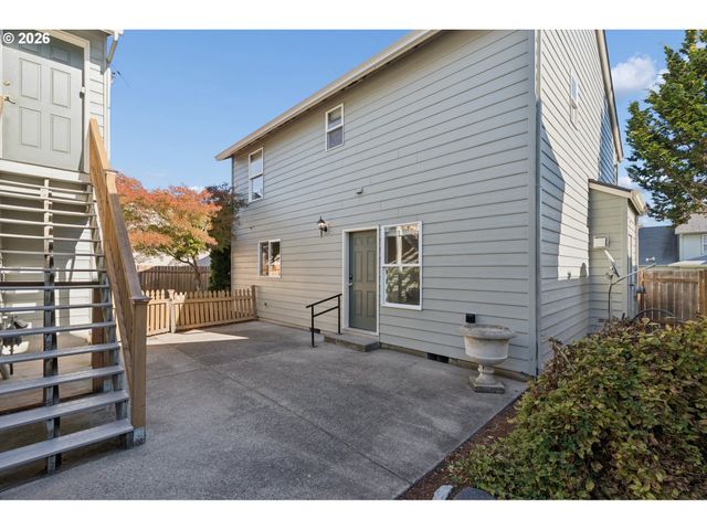 13661 Se ELLEN Dr, Clackamas, OR 97015
