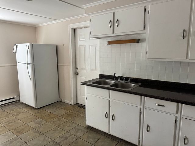 41 Pleasant St 1, Attleboro, MA 02703