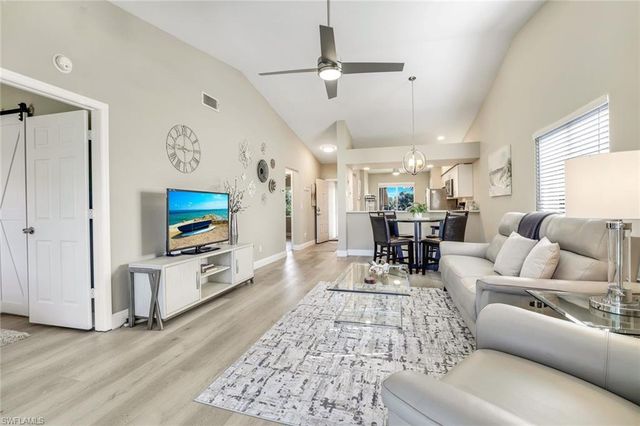 7360 Glenmoor LN # 4301, Naples, FL 34104