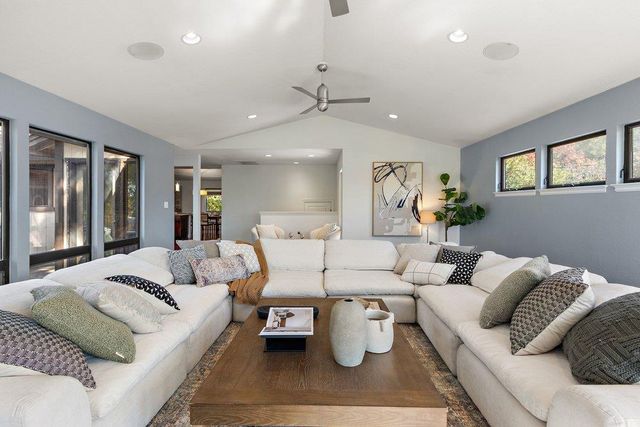 2780 Holly Hills Ln, Cameron Park, CA 95682