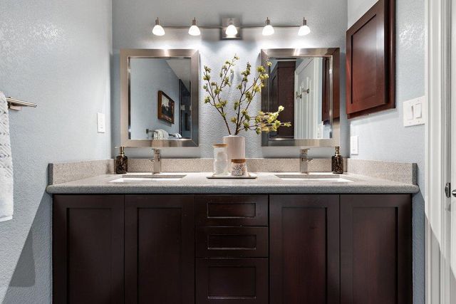 2780 Holly Hills Ln, Cameron Park, CA 95682