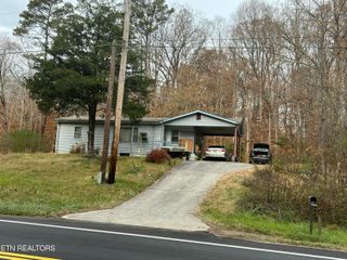 920 Oliver Springs Hwy, Clinton, TN 37716
