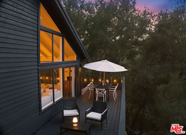 1825 Helmet Trail, Topanga (los Angeles), CA 90290