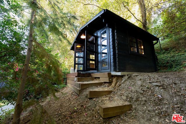 1825 Helmet Trail, Topanga (los Angeles), CA 90290