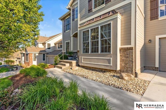 14873 Jaynes Street, Omaha, NE 68116