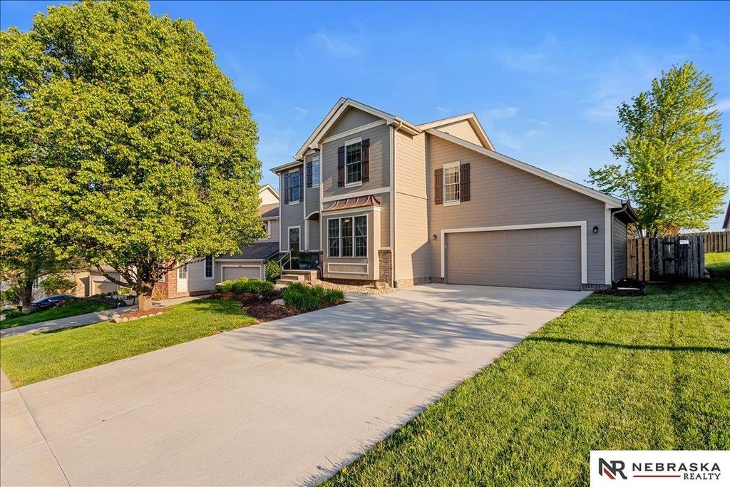 14873 Jaynes Street, Omaha, NE 68116