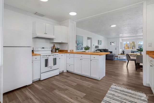 711 2nd Ave E, Twin Falls, ID 83301