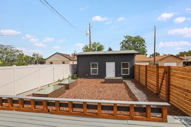 711 2nd Ave E, Twin Falls, ID 83301