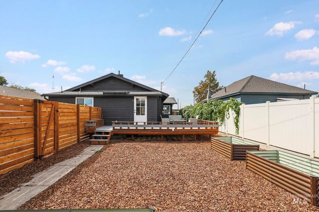 711 2nd Ave E, Twin Falls, ID 83301