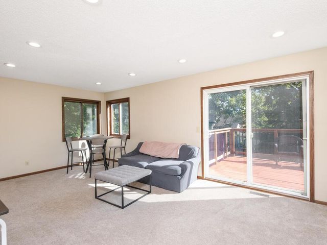2955 Yosemite Avenue S, Saint Louis Park, MN 55416