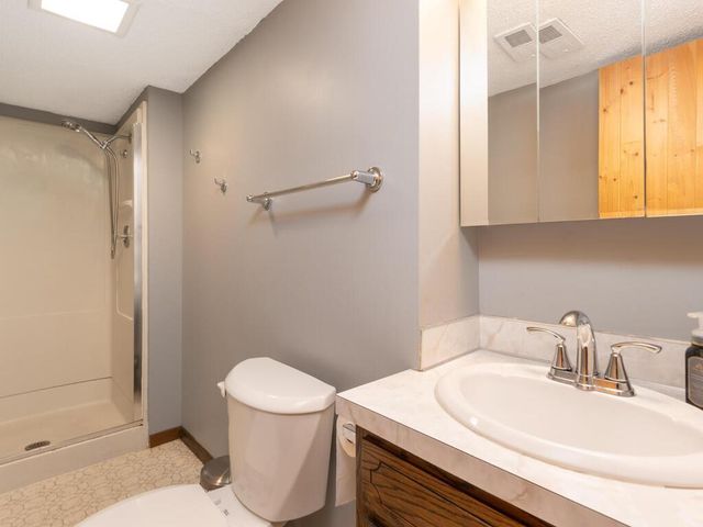 2955 Yosemite Avenue S, Saint Louis Park, MN 55416