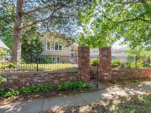 2955 Yosemite Avenue S, Saint Louis Park, MN 55416