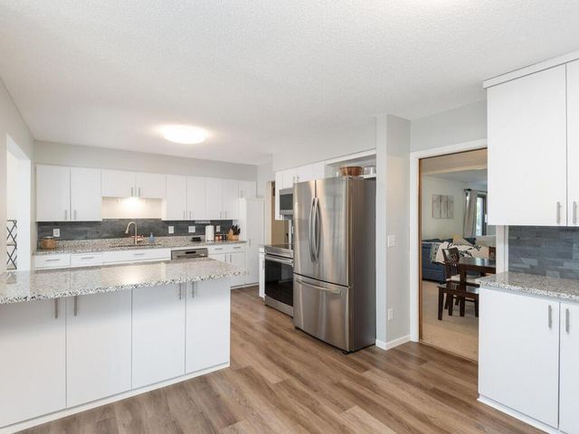 2955 Yosemite Avenue S, Saint Louis Park, MN 55416