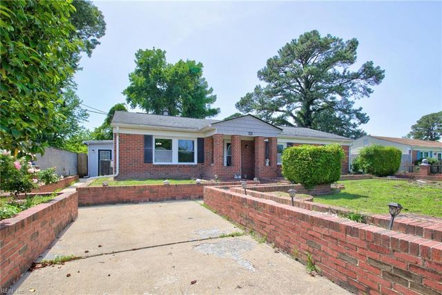 713 Pelham DR, Hampton, VA 23669