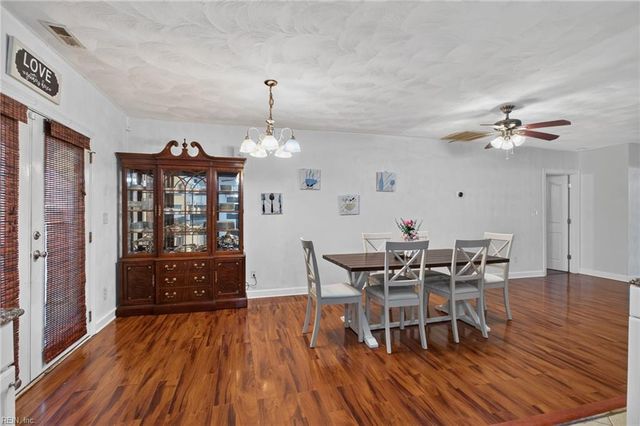 713 Pelham DR, Hampton, VA 23669